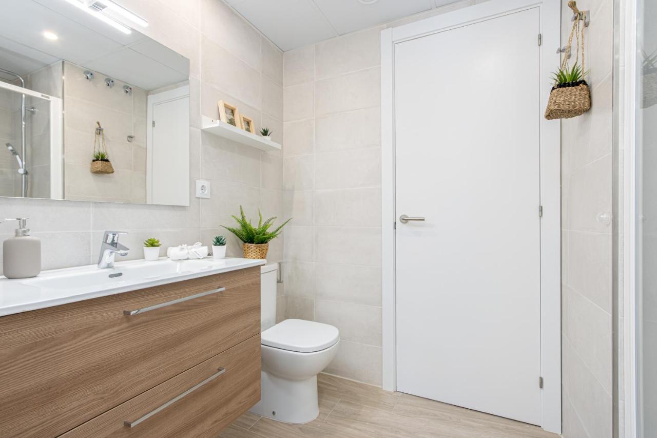 M A R I V E N T Suite With Bathroom And Terrace 50 M2 Roses Extérieur photo