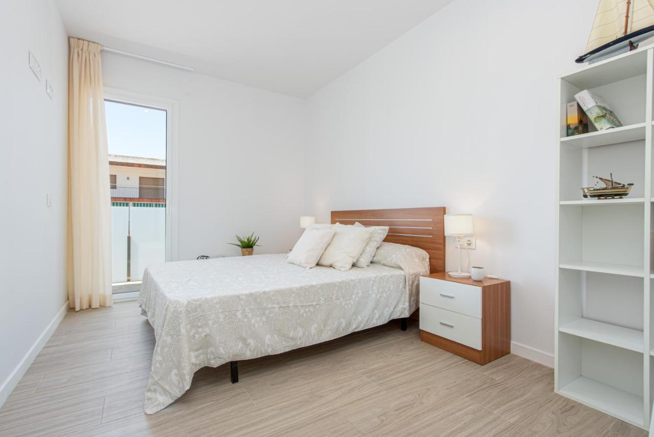 M A R I V E N T Suite With Bathroom And Terrace 50 M2 Roses Extérieur photo