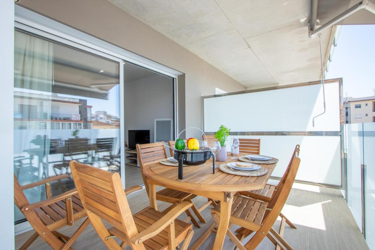 M A R I V E N T Suite With Bathroom And Terrace 50 M2 Roses Extérieur photo