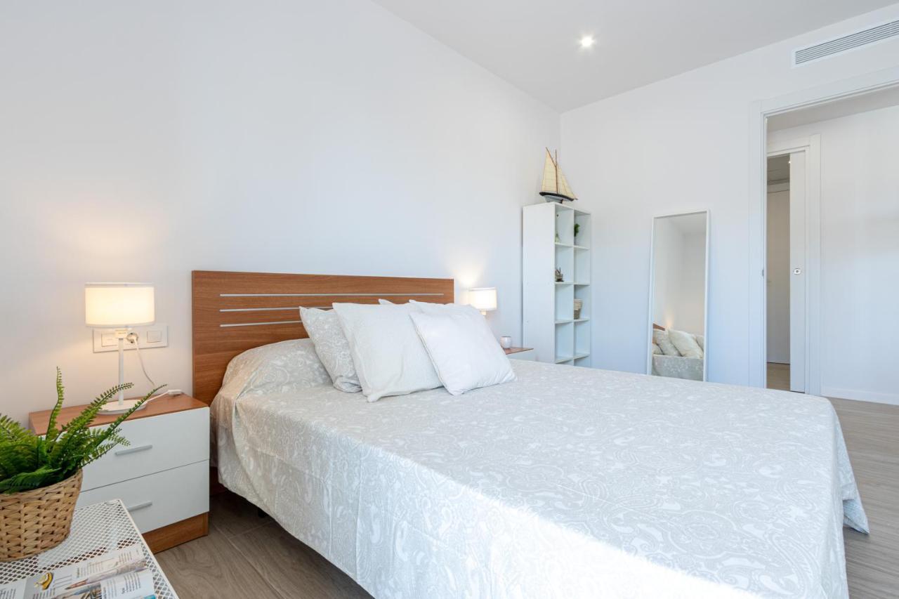 M A R I V E N T Suite With Bathroom And Terrace 50 M2 Roses Extérieur photo