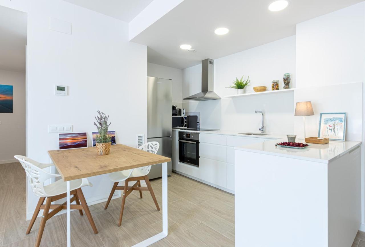 M A R I V E N T Suite With Bathroom And Terrace 50 M2 Roses Extérieur photo