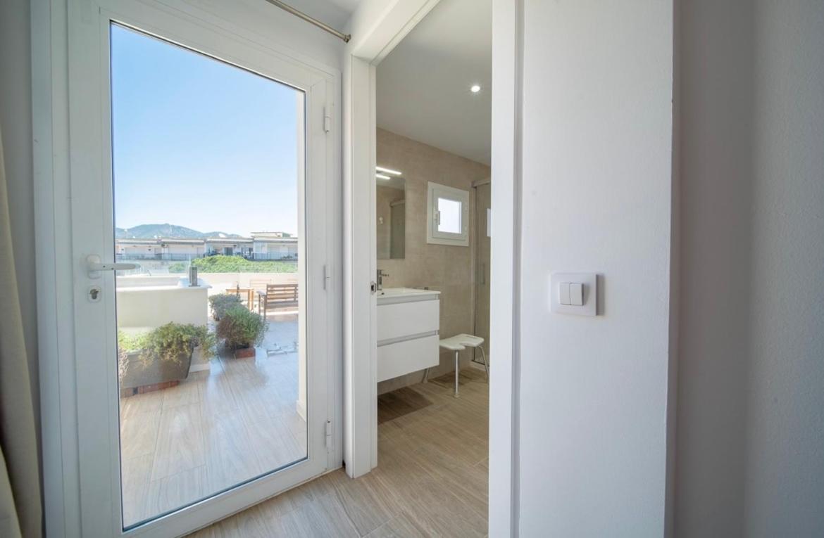 M A R I V E N T Suite With Bathroom And Terrace 50 M2 Roses Extérieur photo